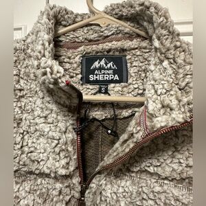 Alpine Sherpa Pullover, Size small
